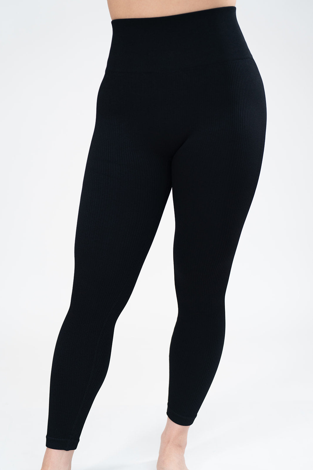 BELLA'S SEAMLESS RIBBED LEGGINGS