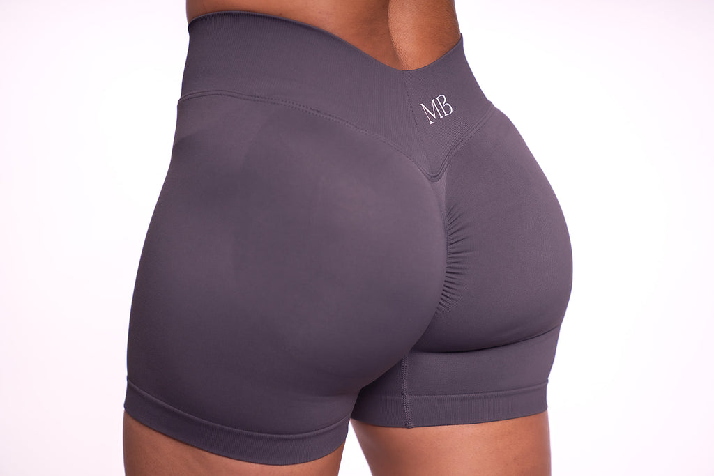 V SCULPT SHORTS