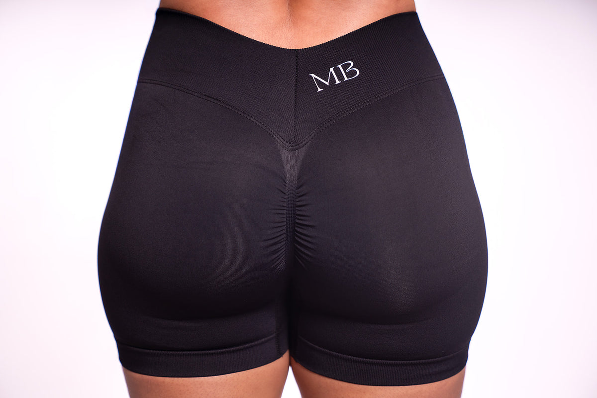 V SCULPT SHORTS