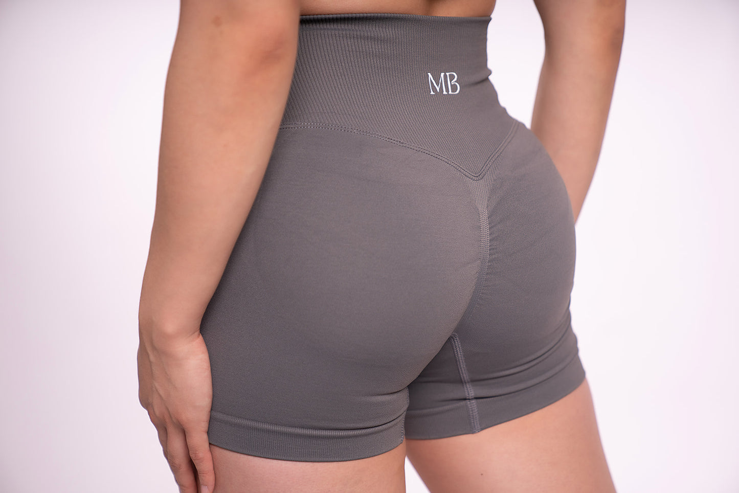 AURORAS SCULPT SHORTS