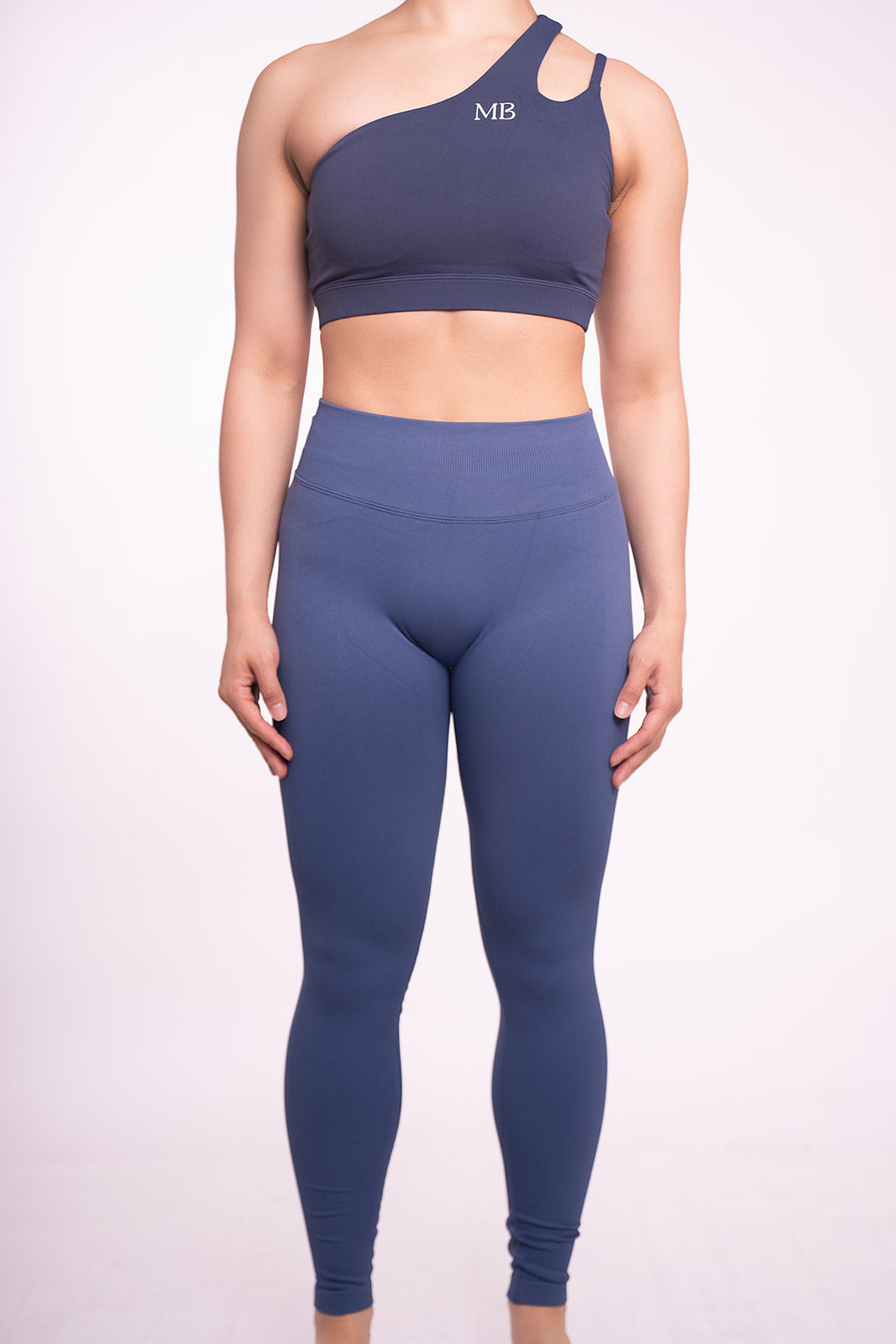 AURORA ONE SLEEVE SPORT BRA