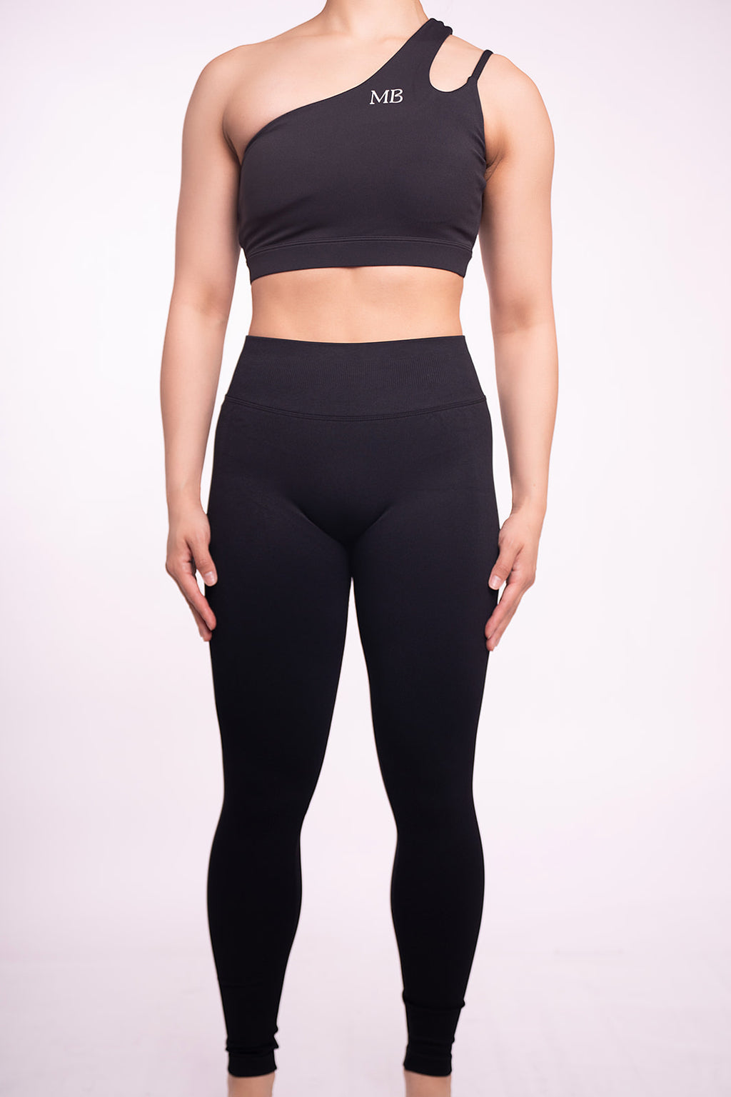 AURORA ONE SLEEVE SPORT BRA