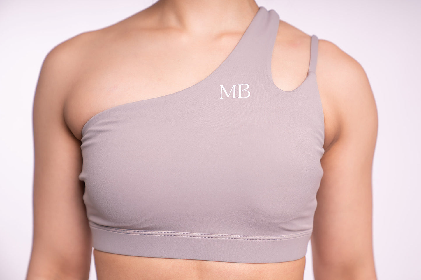AURORA ONE SLEEVE SPORT BRA